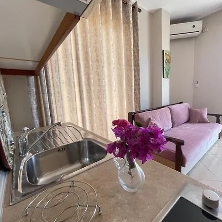 Villa Verde Ksamil 3*
