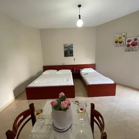 Villa Verde Ksamil Konukevi *